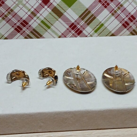 Two Pair of Vintage Fashion Costume Jewelry Metal Black & White Earrings #76W - Picture 6 of 9